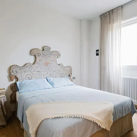 House Sea View Border * Ospedaletti